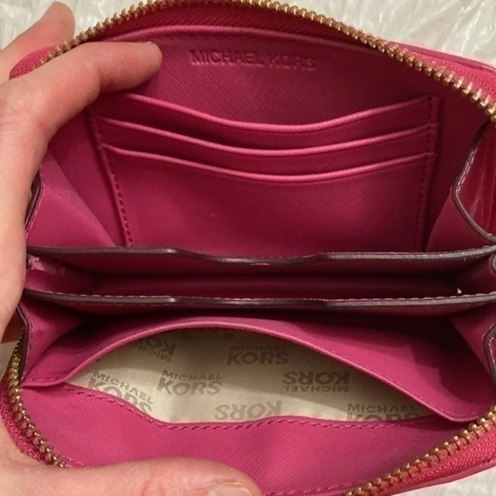 Michael kors pink mk patent leather wristlet wallet